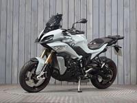 BMW S1000XR