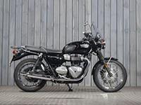 TRIUMPH BONNEVILLE T100