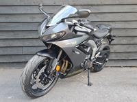 TRIUMPH DAYTONA 660