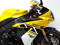 YAMAHA R1