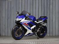 SUZUKI GSX-R750