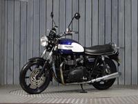 TRIUMPH BONNEVILLE 900