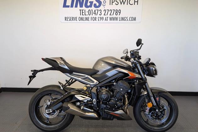 TRIUMPH STREET TRIPLE 765 RS