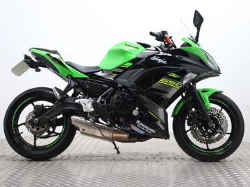 KAWASAKI NINJA 650