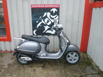 PIAGGIO VESPA GT200