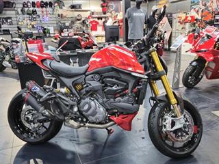 DUCATI MONSTER 937 