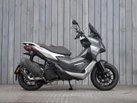 APRILIA SR GT 200