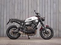 YAMAHA XSR700