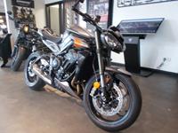 TRIUMPH STREET TRIPLE 765 RS