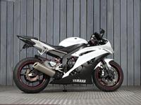 YAMAHA R6