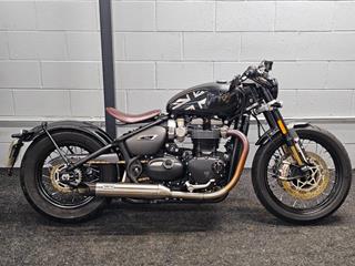 TRIUMPH BONNEVILLE BOBBER TFC 