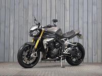 TRIUMPH SPEED TRIPLE 1200 RS