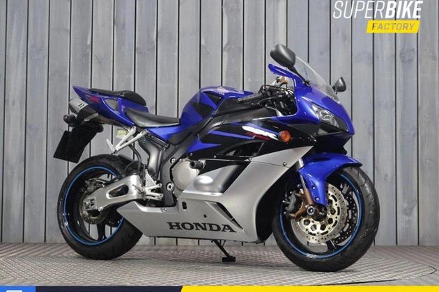 HONDA CBR1000RR FIREBLADE