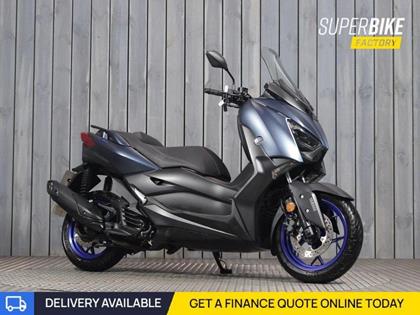 YAMAHA XMAX 125