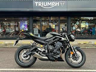 TRIUMPH STREET TRIPLE 765 RS 