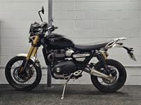 TRIUMPH SCRAMBLER 1200