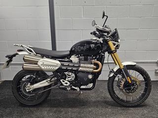 TRIUMPH SCRAMBLER 1200 