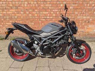 SUZUKI SV650 