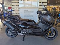 YAMAHA TMAX 560