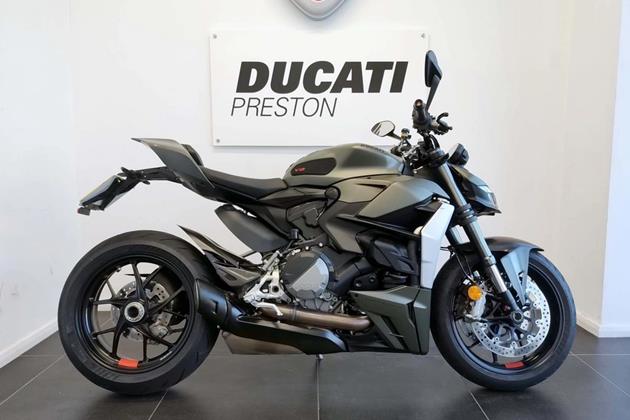 DUCATI STREETFIGHTER V2