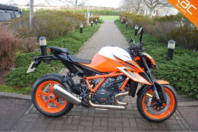 KTM 1290 SUPERDUKE R EVO