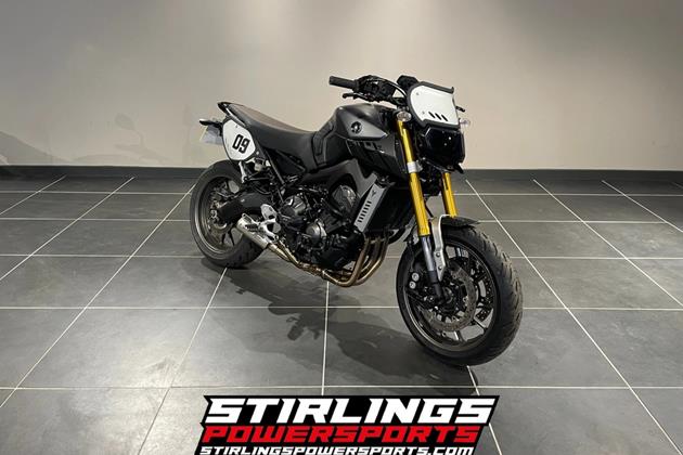 YAMAHA MT-09