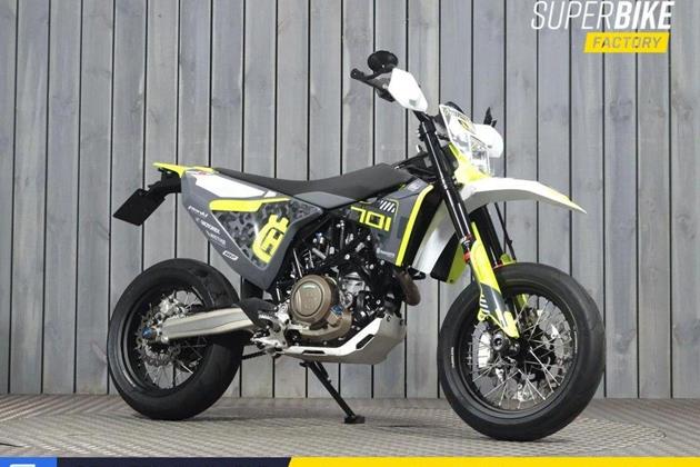 HUSQVARNA 701 SUPERMOTO