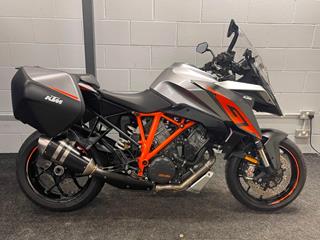 KTM 1290 SUPERDUKE GT 