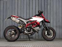 DUCATI HYPERMOTARD 821