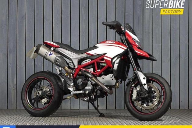 DUCATI HYPERMOTARD 821