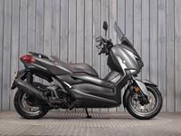 YAMAHA XMAX 125