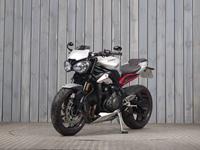 TRIUMPH STREET TRIPLE 765 R