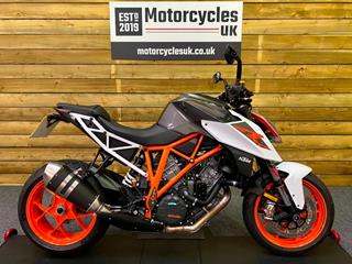 KTM 1290 SUPERDUKE R 