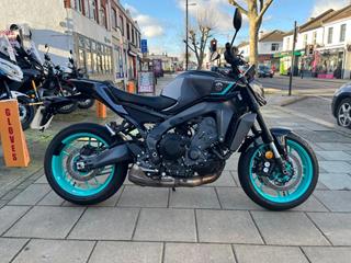 YAMAHA MT-09 