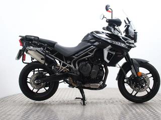 TRIUMPH TIGER 800 