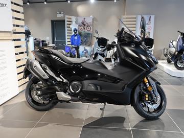 YAMAHA TMAX 560