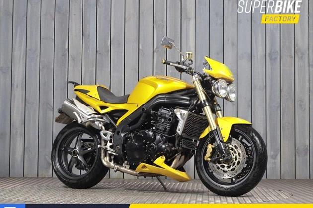 TRIUMPH SPEED TRIPLE 1050