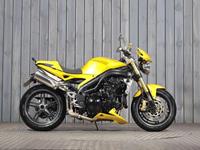 TRIUMPH SPEED TRIPLE 1050