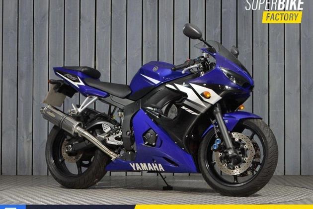 YAMAHA R6