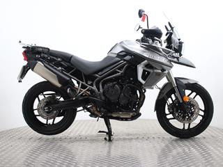 TRIUMPH TIGER 800 