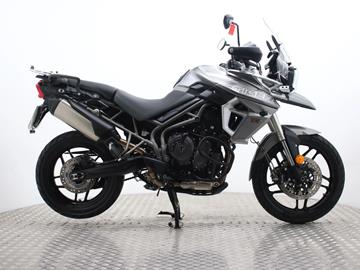 TRIUMPH TIGER 800