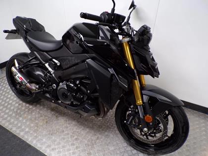 SUZUKI GSX-S1000