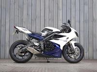 TRIUMPH DAYTONA 675