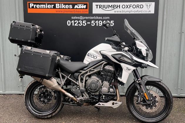 TRIUMPH TIGER 1200 XC