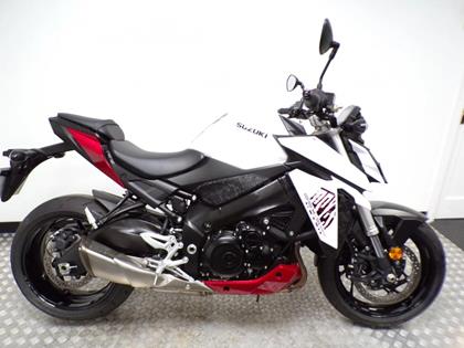 SUZUKI GSX-S950