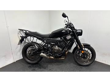 YAMAHA XSR700