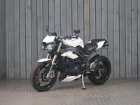 TRIUMPH SPEED TRIPLE 1050