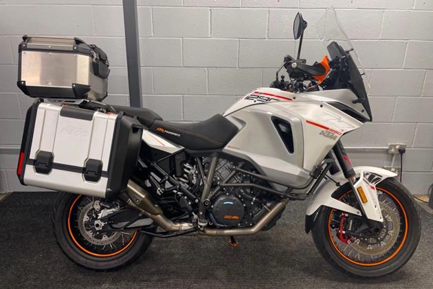 KTM 1290 SUPER ADVENTURE T