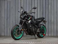 YAMAHA MT-09