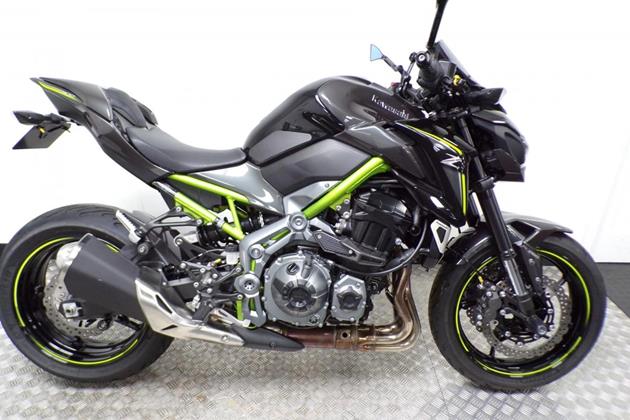 KAWASAKI Z900